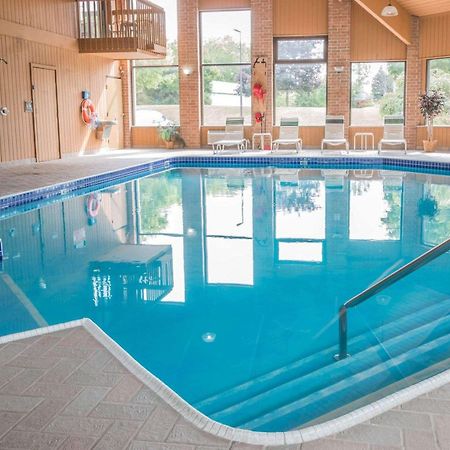 Walker Quality Inn Grand Rapids North מראה חיצוני תמונה