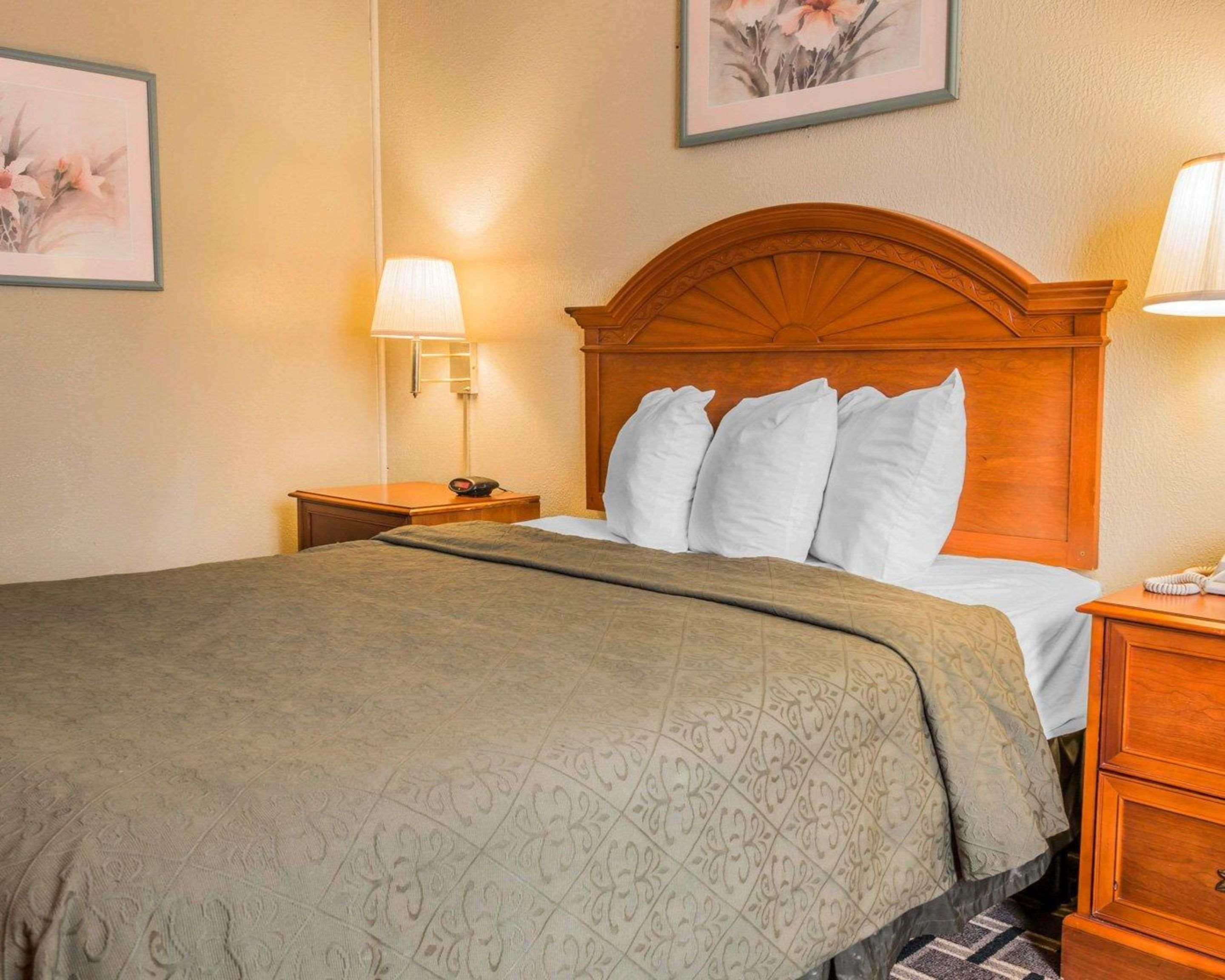 Walker Quality Inn Grand Rapids North מראה חיצוני תמונה