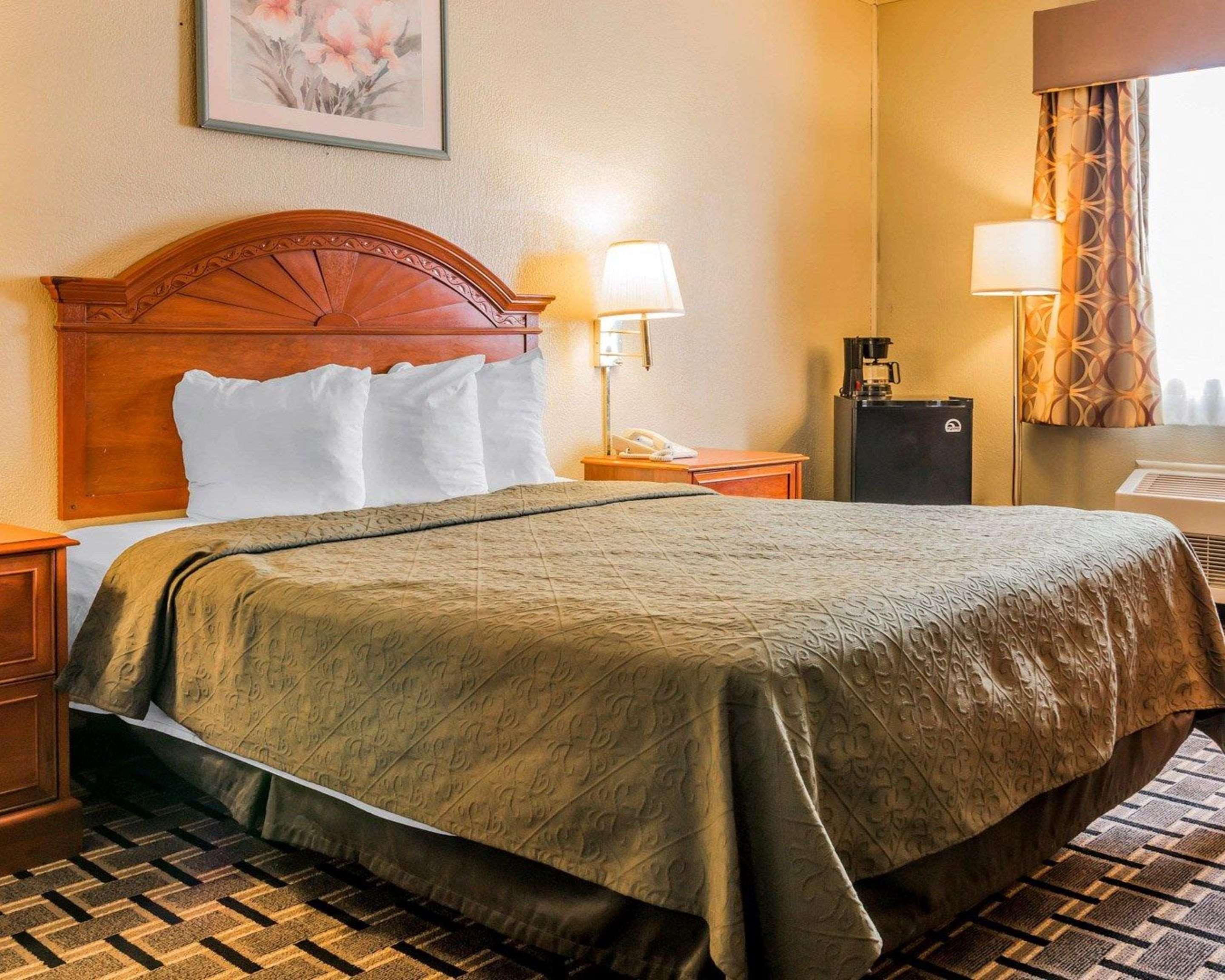 Walker Quality Inn Grand Rapids North מראה חיצוני תמונה